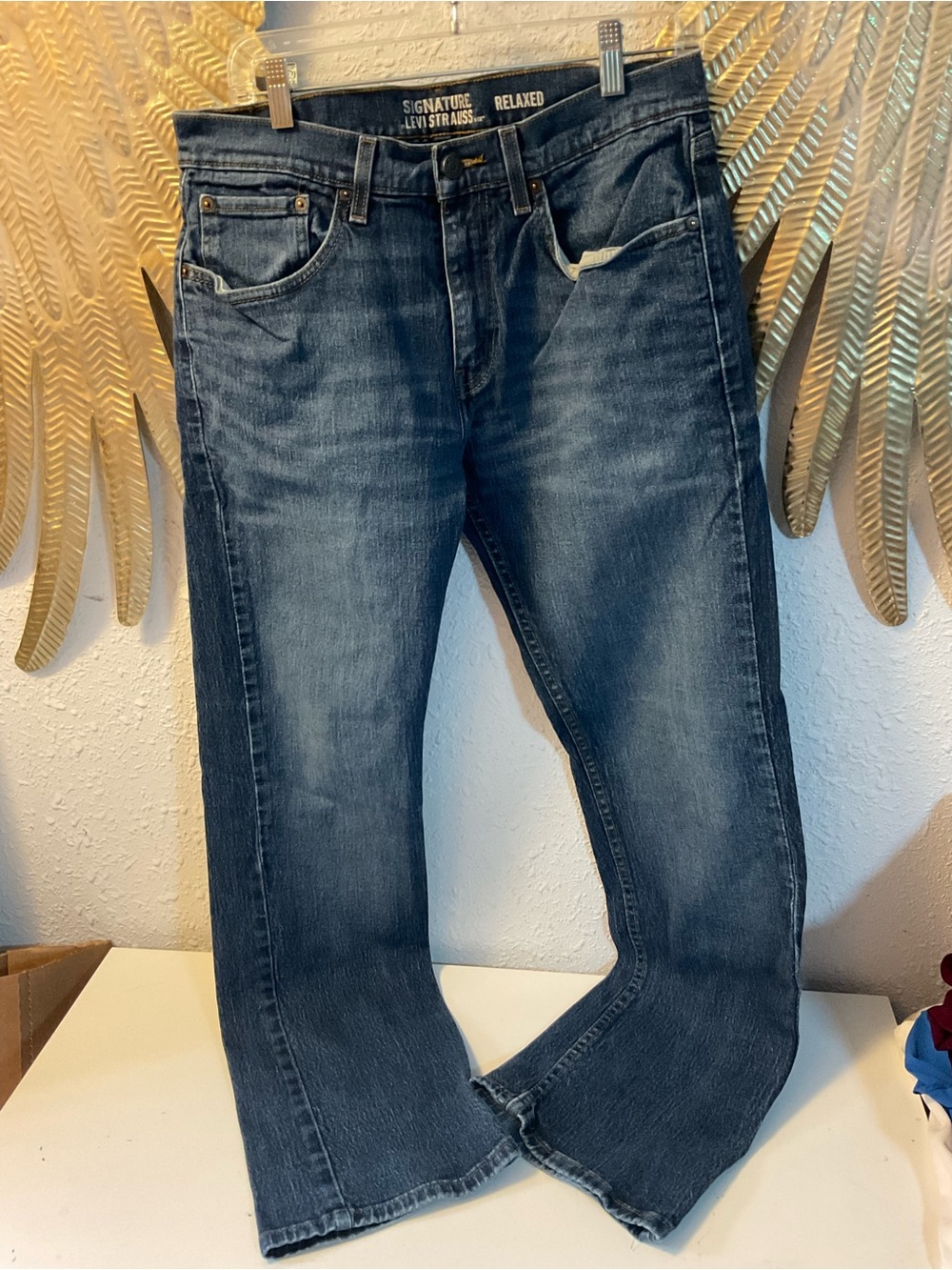 Levis Signature Relaxed Fit Jeans Mens Medium Wash Denim Blue
